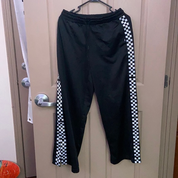 Vans checkered sweatpants, Women's medium, 3/4 button - Picture 4 of 8